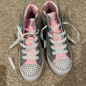 Brand new sketchers shoes!